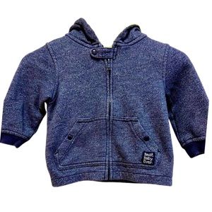 Gymboree boy sweatshirt .Gently used.12-18 mos.